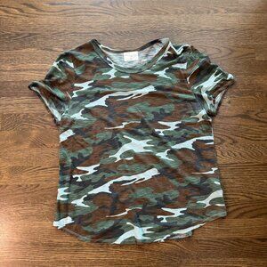 t.la Anthropologie Camo T shirt top Size XL